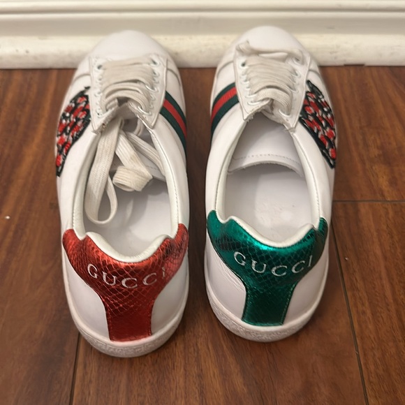 Gucci with snake design sneaker - Picture 3 of 4
